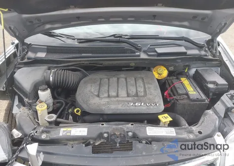 2014 Chrysler Town & Country Touring из США, поврежденный, VIN 2C4RC1BG3ER324460